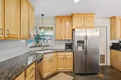 Kitchen - 1214 Purdue Ave, Modesto, CA 95350 photo 3 of 5