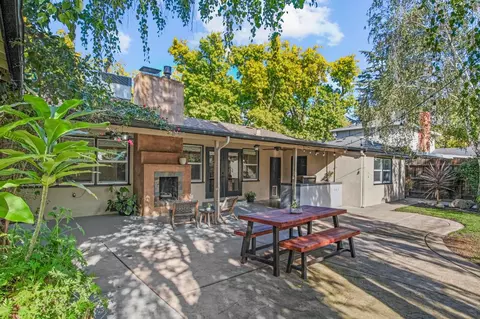 Exterior - 1214 Purdue Ave, Modesto, CA 95350 photo 4 of 7