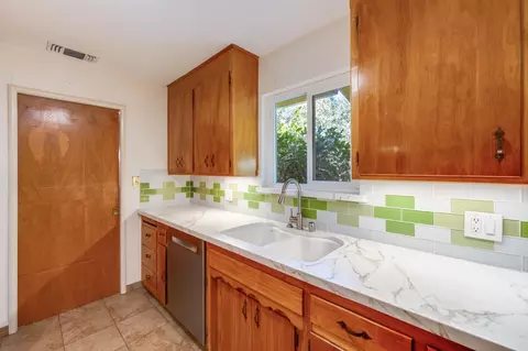5052 Martin Way, Carmichael, CA 95608 photo 11