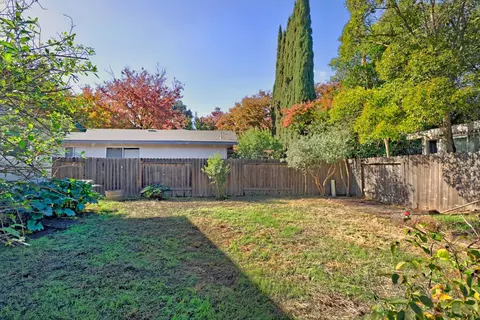 Exterior - 2507 Lafayette Dr, Davis, CA 95618 photo 7 of 12