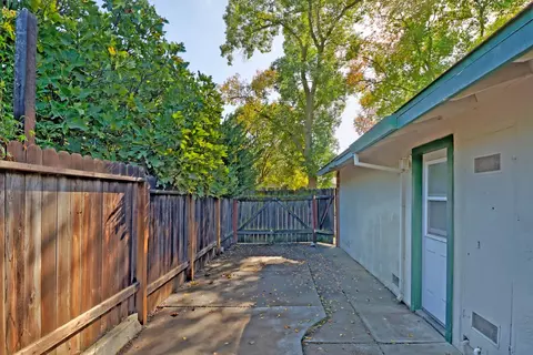 Exterior - 2507 Lafayette Dr, Davis, CA 95618 photo 10 of 12