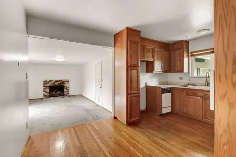 Living - 2507 Lafayette Dr, Davis, CA 95618 photo 7 of 8