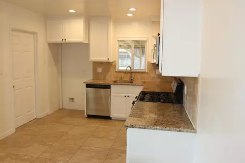 1535 Sunrise Ave, Modesto, CA 95350 photo 12