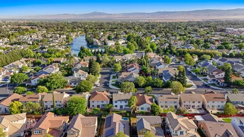 View/Area - 811 Tulare Dr, Tracy, CA 95304 photo 9 of 15