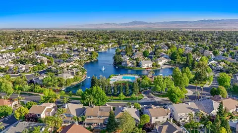 View/Area - 811 Tulare Dr, Tracy, CA 95304 photo 6 of 15