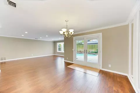 Living - 6420 Saint James Dr, Carmichael, CA 95608 photo 6 of 12