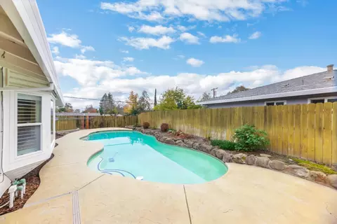 Exterior - 6420 Saint James Dr, Carmichael, CA 95608 photo 5 of 13