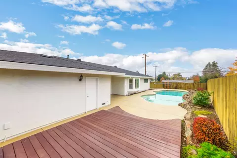 Exterior - 6420 Saint James Dr, Carmichael, CA 95608 photo 6 of 13