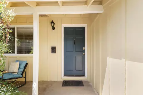 2727 Adrian Dr, Davis, CA 95618 photo 5