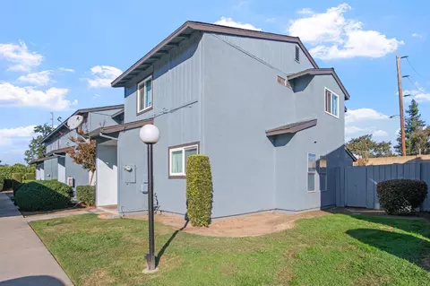 580 Pirinen Ln #E, Modesto, CA 95354 photo 1