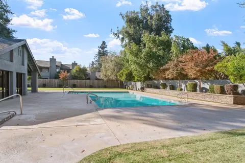 580 Pirinen Ln #E, Modesto, CA 95354 photo 5