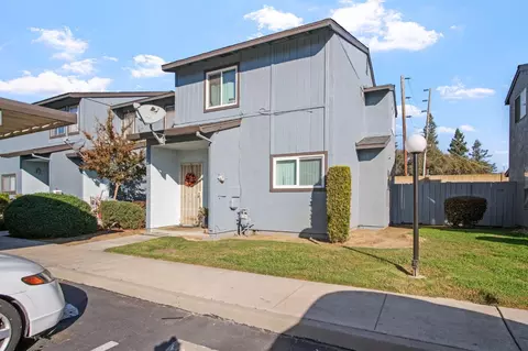 580 Pirinen Ln #E, Modesto, CA 95354 photo 2