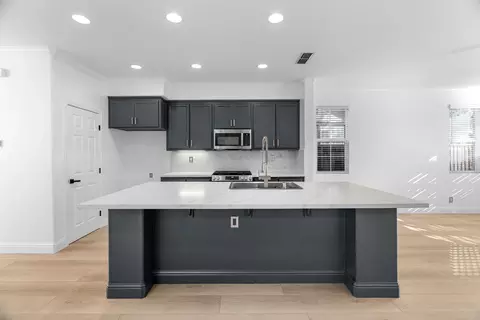 2280 Gibralter Ln, Tracy, CA 95377 photo 9