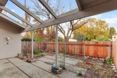 Exterior - 3215 Bermuda Ave #3, Davis, CA 95616 photo 3 of 10