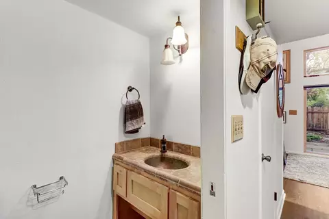 Bath - 3215 Bermuda Ave #3, Davis, CA 95616 photo 3 of 4