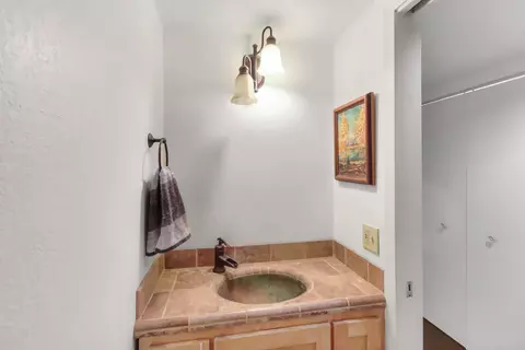 Bath - 3215 Bermuda Ave #3, Davis, CA 95616 photo 4 of 4