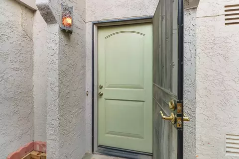 Entry Way - 3215 Bermuda Ave #3, Davis, CA 95616 photo 1 of 5