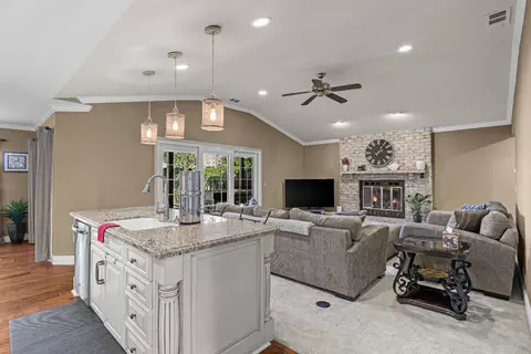 1524 Timberlake Cir, Lodi, CA 95242 photo 12