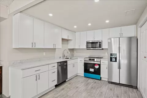 6449 Tupelo Dr, Citrus Heights, CA 95621