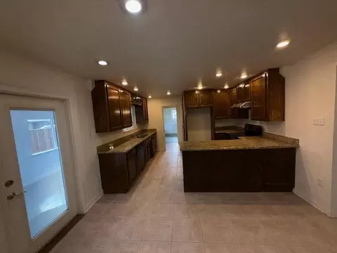 2516 Continental Dr, Modesto, CA 95355 photo 11