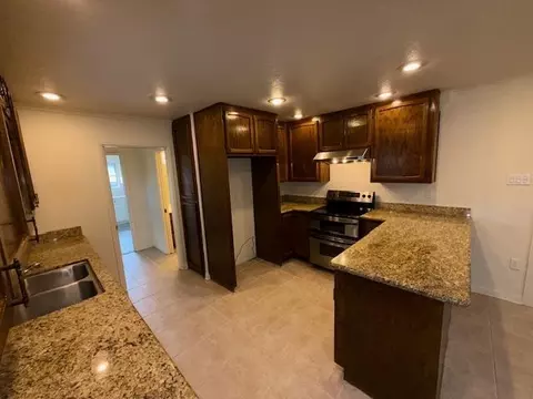2516 Continental Dr, Modesto, CA 95355 photo 13