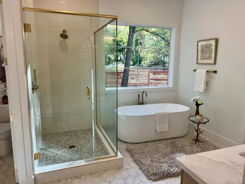 Bath - 4177 Laird Rd, Loomis, CA 95650 photo 8 of 9