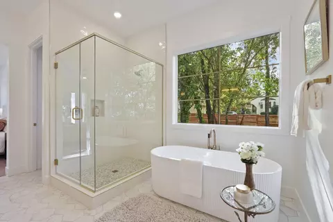 Bath - 4177 Laird Rd, Loomis, CA 95650 photo 3 of 9