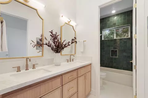 Bath - 4177 Laird Rd, Loomis, CA 95650 photo 5 of 9