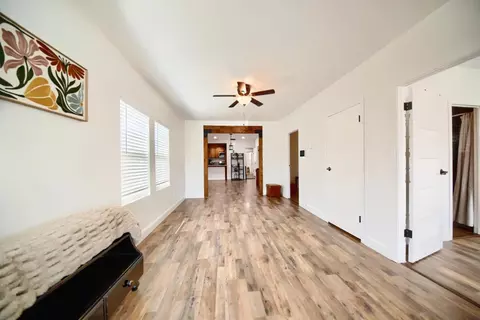 Entry Way - 131 5th St, Gustine, CA 95322 photo 4 of 15