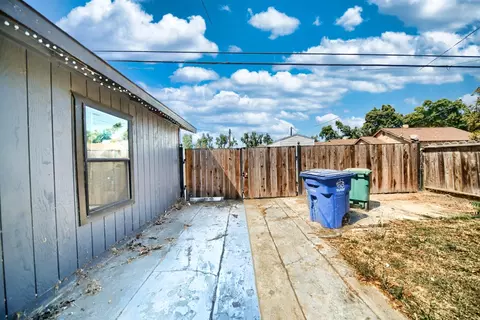 Exterior - 131 5th St, Gustine, CA 95322 photo 23 of 28
