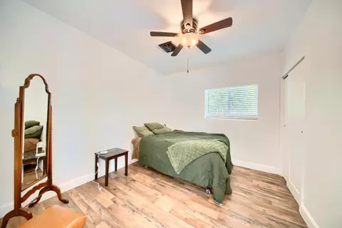 Bedroom - 131 5th St, Gustine, CA 95322 photo 2 of 5