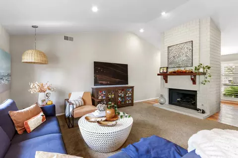 3328 Oak Stream Ct, Carmichael, CA 95608 photo 4