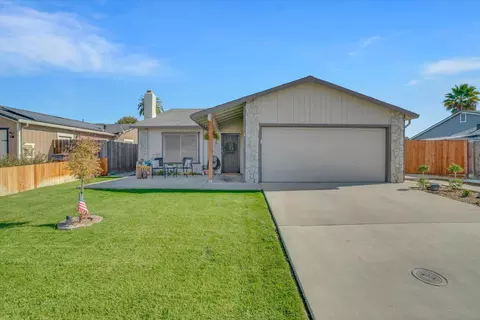 920 Busman Dr, Ripon, CA 95366 photo 1