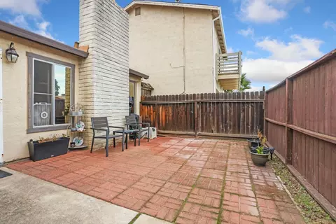 2132 Newbury Cir, Lodi, CA 95240 photo 5