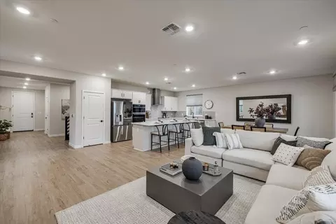 4541 Fallon Dr, Folsom, CA 95630 photo 11