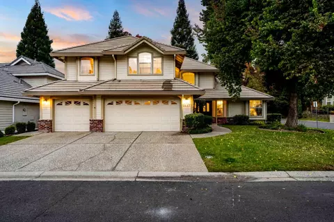 2657 Prestwick Dr, Roseville, CA 95661