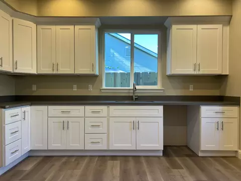 Kitchen - 715 Cambridge Ct, Tracy, CA 95377 photo 1 of 2