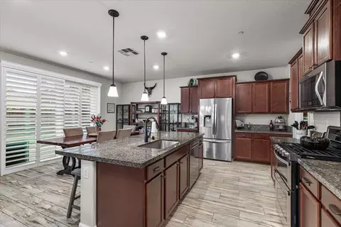 Kitchen - 2147 Saffron Dr, Manteca, CA 95337 photo 1 of 6