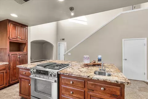 210 Rowland Ave, Modesto, CA 95354 photo 16