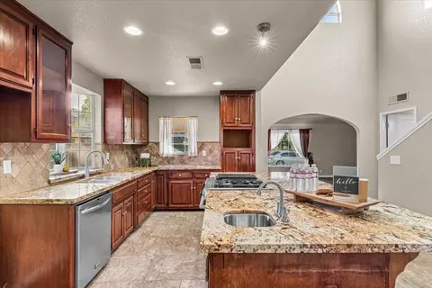 210 Rowland Ave, Modesto, CA 95354 photo 13