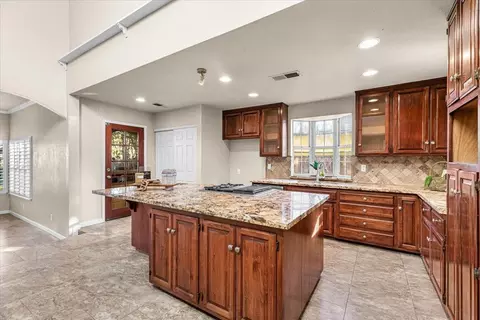 210 Rowland Ave, Modesto, CA 95354 photo 2