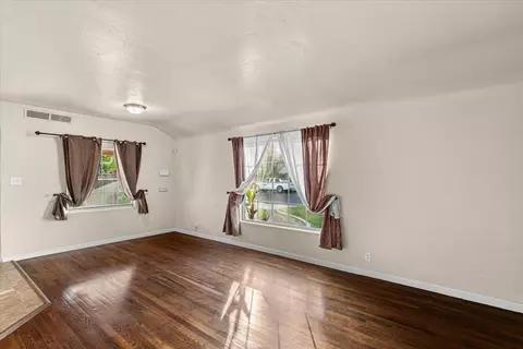 210 Rowland Ave, Modesto, CA 95354 photo 7