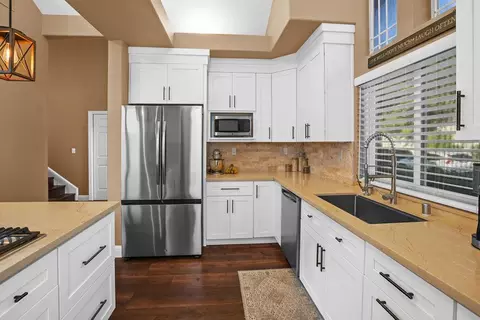2310 Fallwater Ln, Carmichael, CA 95608 photo 7