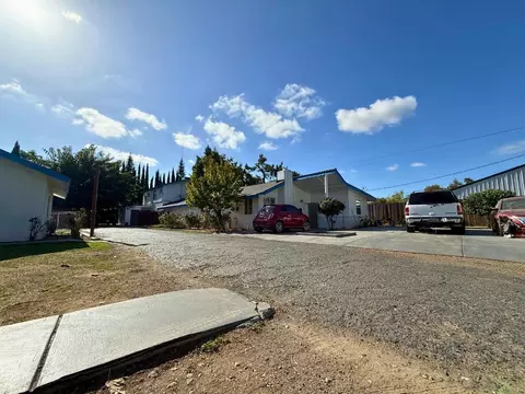 1736 Beverly Dr, Modesto, CA 95358 photo 1