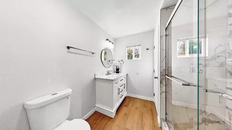 Bath - 1002 Blair Ave, Modesto, CA 95350 photo 2 of 3