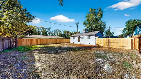 Exterior - 1002 Blair Ave, Modesto, CA 95350 photo 5 of 5