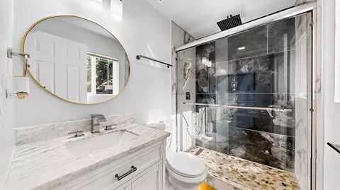 Bath - 1002 Blair Ave, Modesto, CA 95350 photo 1 of 3