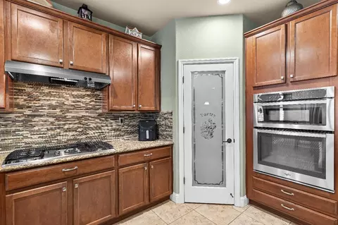 Kitchen - 2494 Redbud Way, Manteca, CA 95336 photo 2 of 3