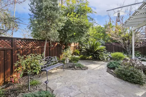 Exterior - 1250 Los Rios Dr, Carmichael, CA 95608 photo 13 of 13