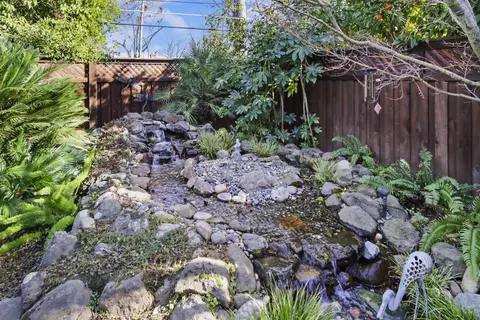Exterior - 1250 Los Rios Dr, Carmichael, CA 95608 photo 11 of 13
